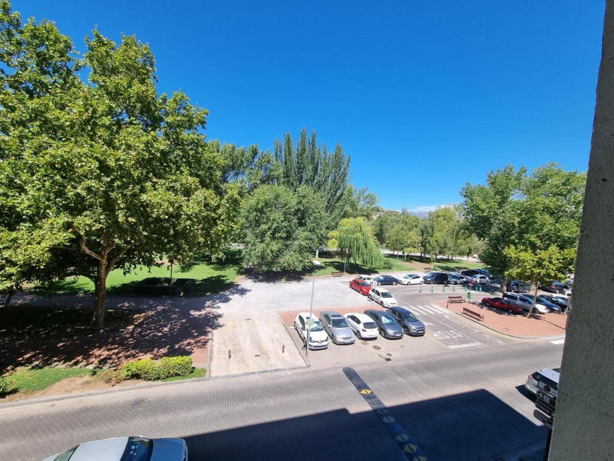 Un Rincon Con Vistas Al Parque Wifi Junto A Catedral By Apartamentos Logroño Exteriér fotografie